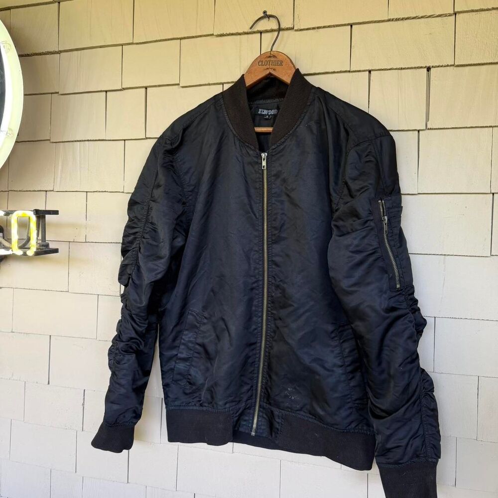 Elwood Men's Black and Navy Jacket
